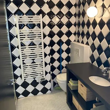 Charmant T2 Quartier Montmartre Metro Abbesses * Париж