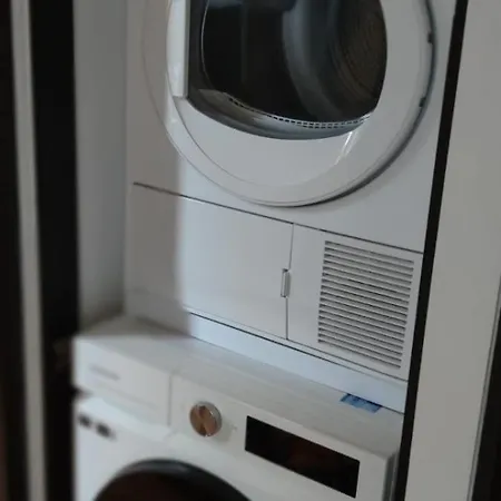 Charmant T2 Quartier Montmartre Metro Abbesses Апартаменты *